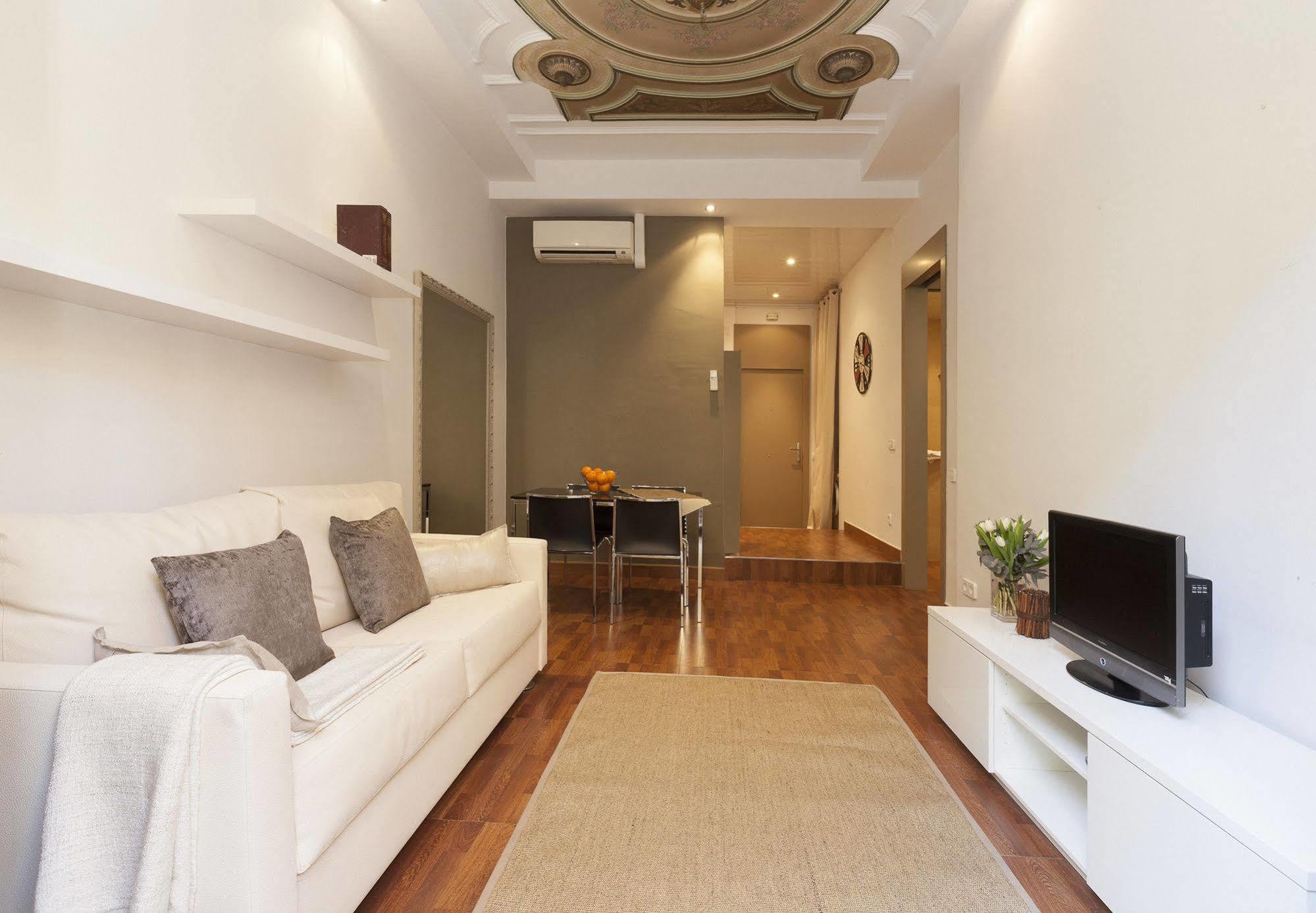 Ferienwohnung Easy Sleep Gaudi Terrace Barcelona Exterior foto