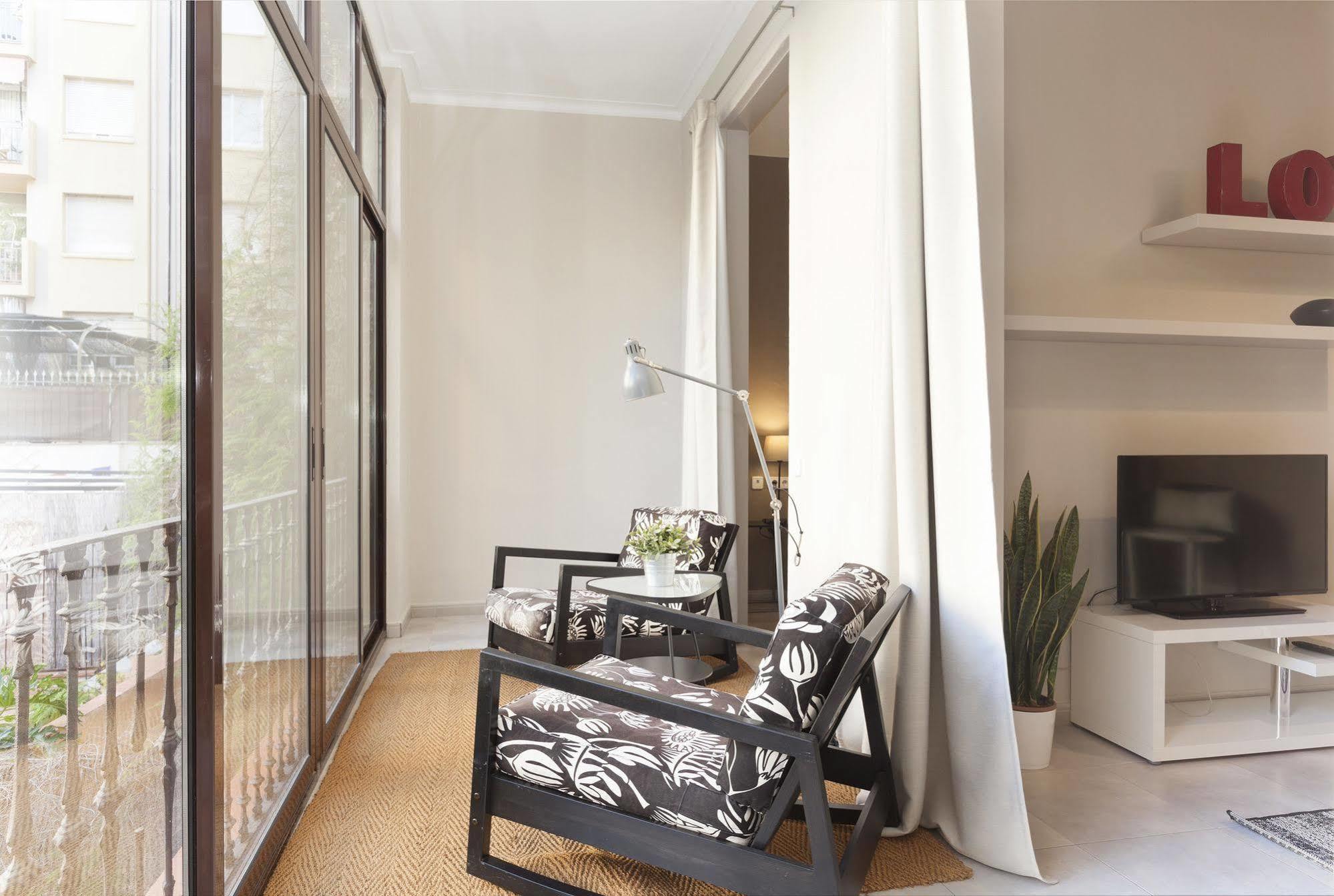 Ferienwohnung Easy Sleep Gaudi Terrace Barcelona Exterior foto