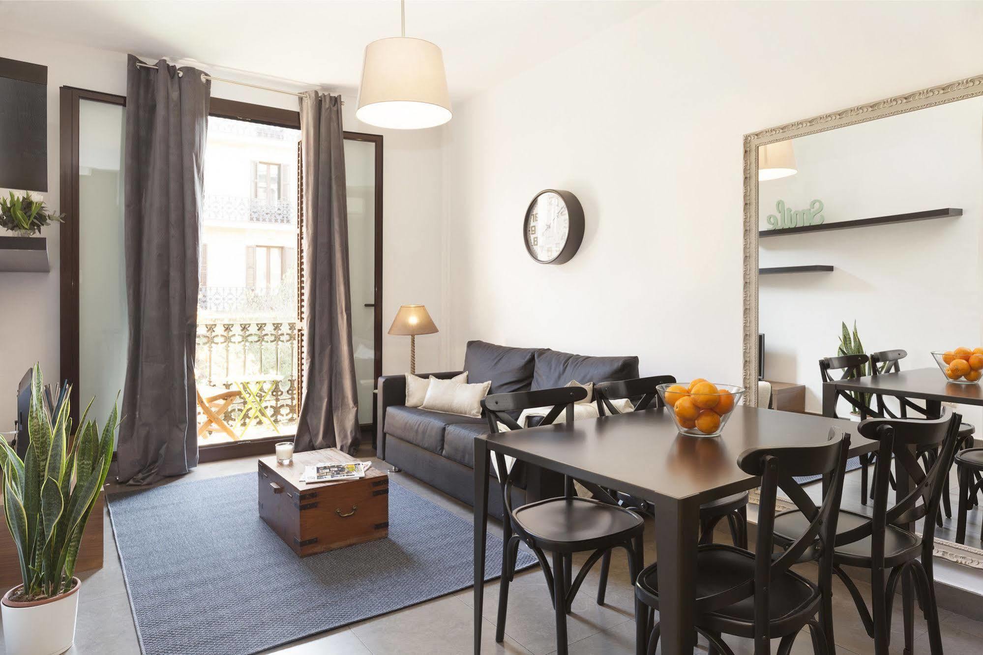 Ferienwohnung Easy Sleep Gaudi Terrace Barcelona Exterior foto