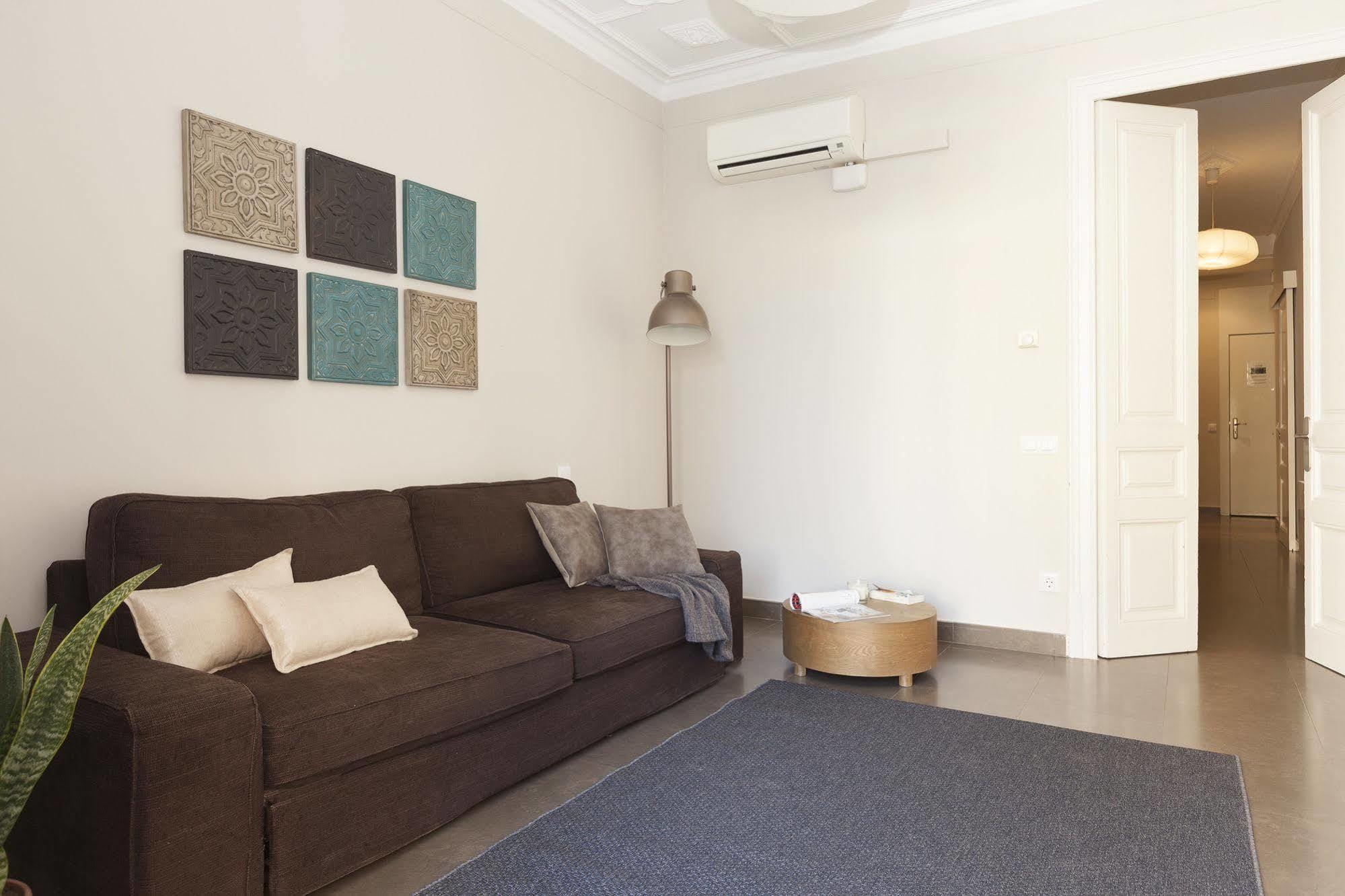 Ferienwohnung Easy Sleep Gaudi Terrace Barcelona Exterior foto