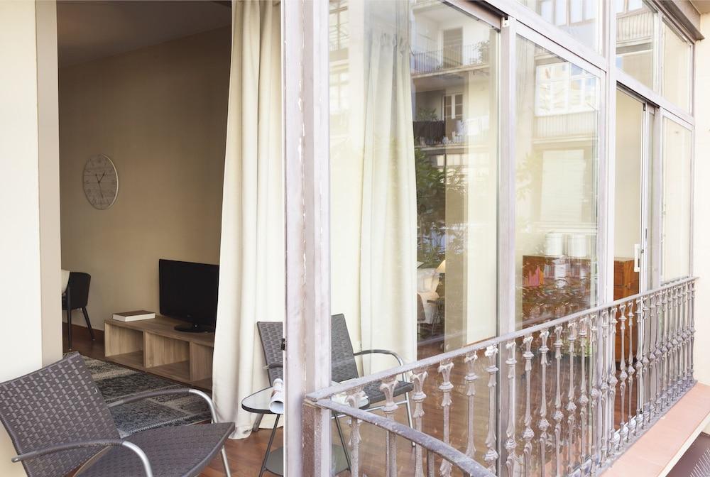Ferienwohnung Easy Sleep Gaudi Terrace Barcelona Exterior foto