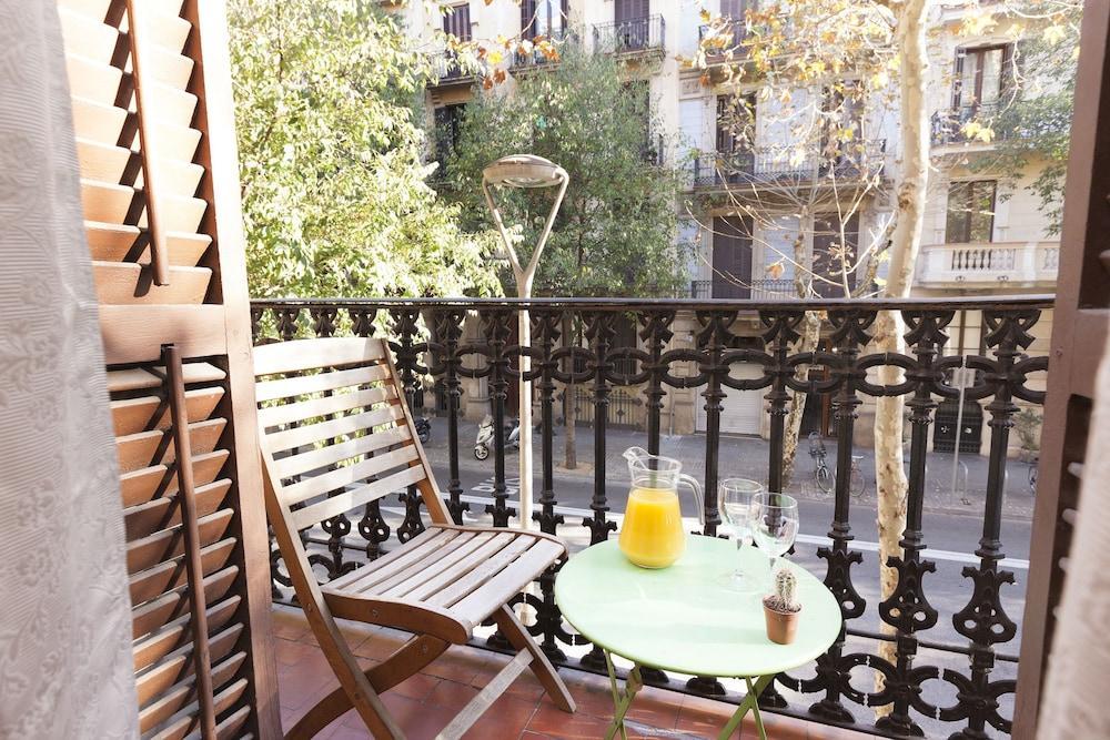 Ferienwohnung Easy Sleep Gaudi Terrace Barcelona Exterior foto